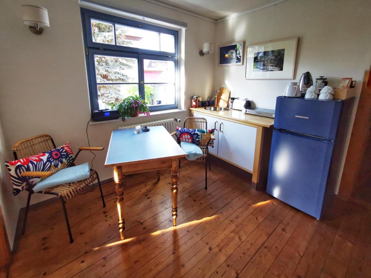 Charmantes Apartment Siebenschlaefer - Ferienwohnung Cafe 7 Weida Ngoại thất bức ảnh